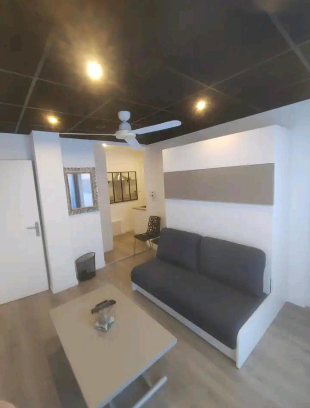Studio Tout Confort Bord De Mer Vallauris Exterior photo